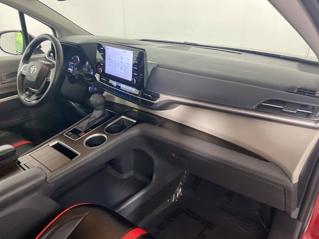 Used 2021 Toyota Sienna LE w/ LE Plus Package AWD/4WD image 26