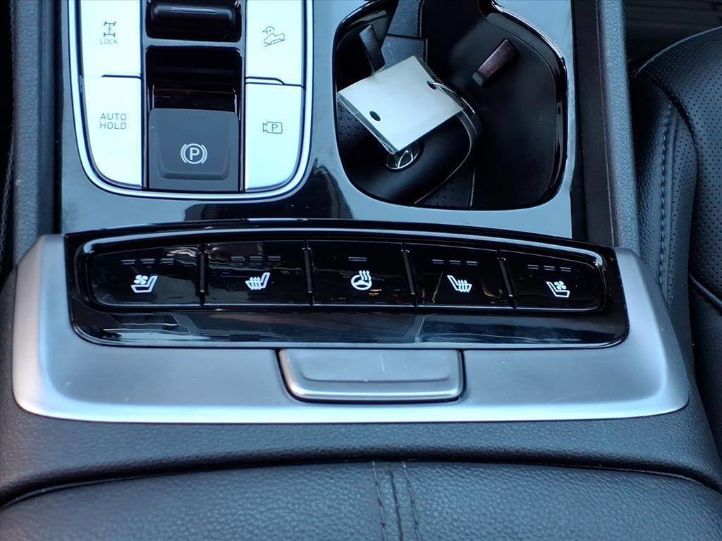 Used 2024 Hyundai Santa Cruz Limited image 18