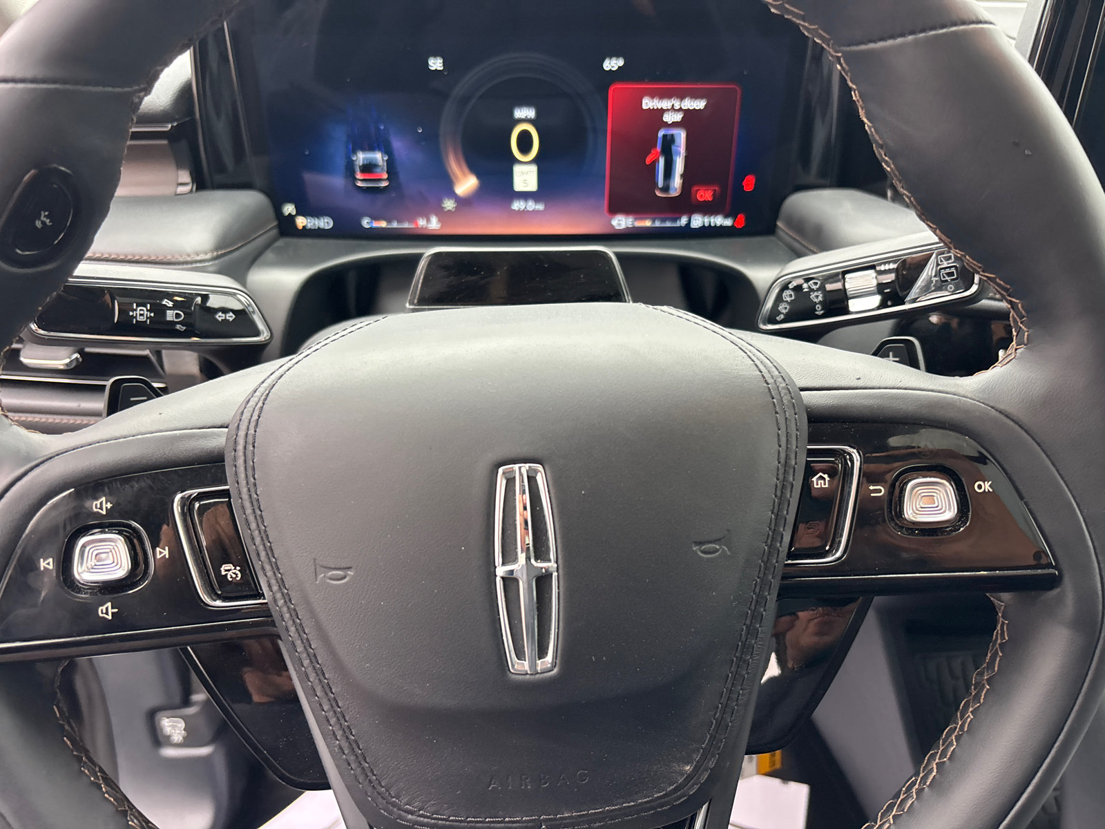 New 2026 Lincoln Aviator Reserve AWD/4WD image 16