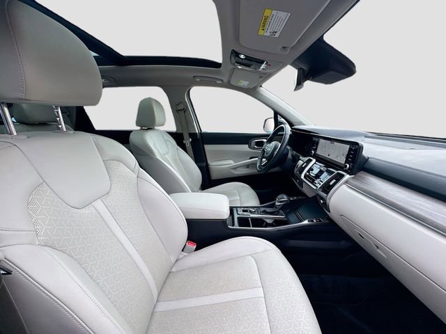 Certified 2023 Kia Sorento X-Line EX image 33