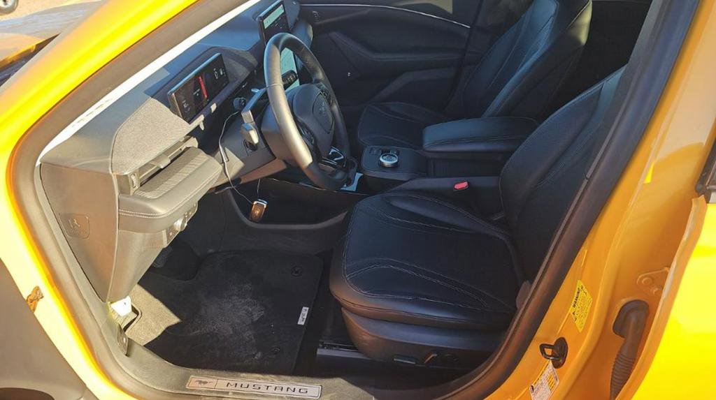 Used 2022 Ford Mustang Mach-E Premium image 3