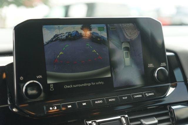 Used 2025 Nissan Pathfinder Platinum w/ Cargo Package FWD image 28