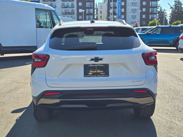 New 2026 Chevrolet Trax ACTIV w/ Sunroof Package FWD image 4