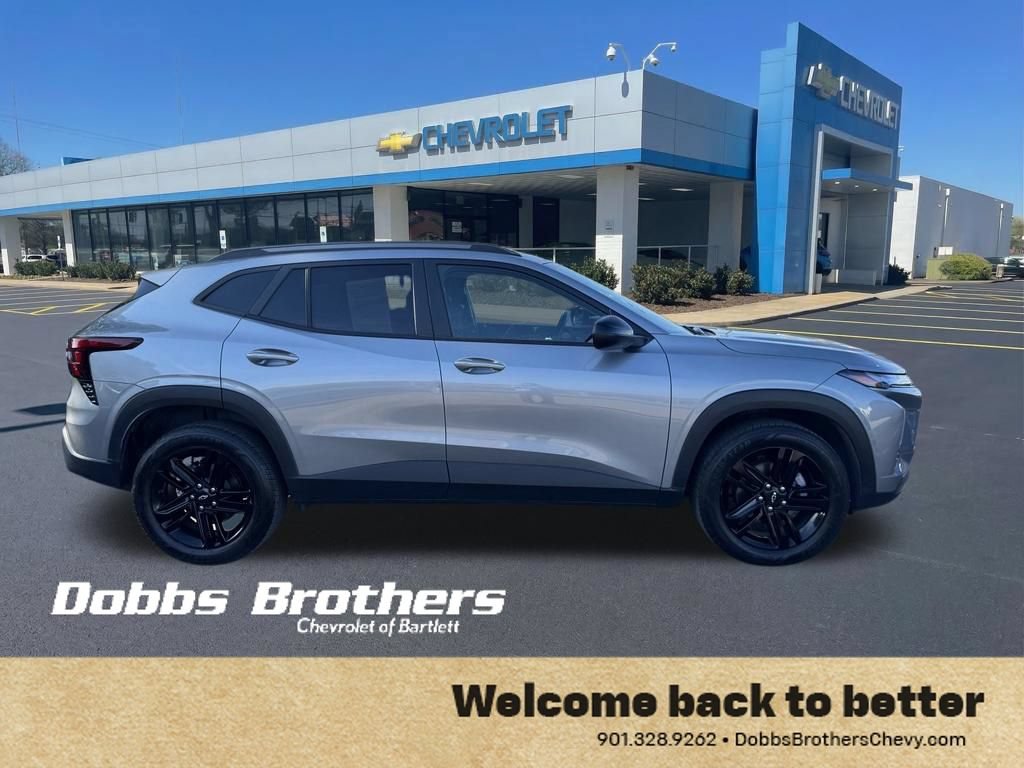 Used 2025 Chevrolet Trax ACTIV w/ Driver Confidence Package FWD image 9