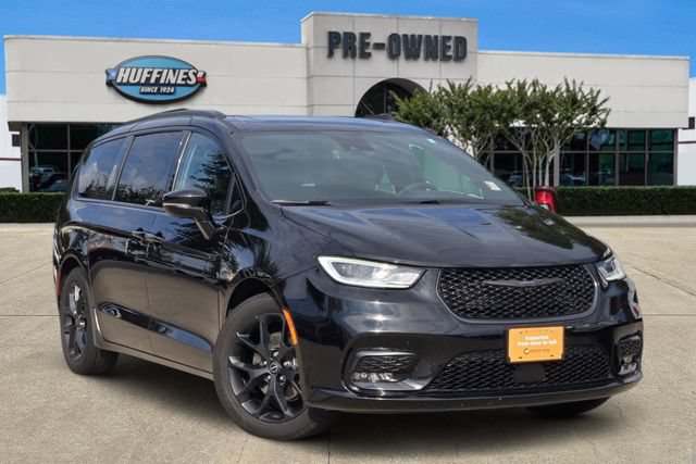 Used 2025 Chrysler Pacifica Limited