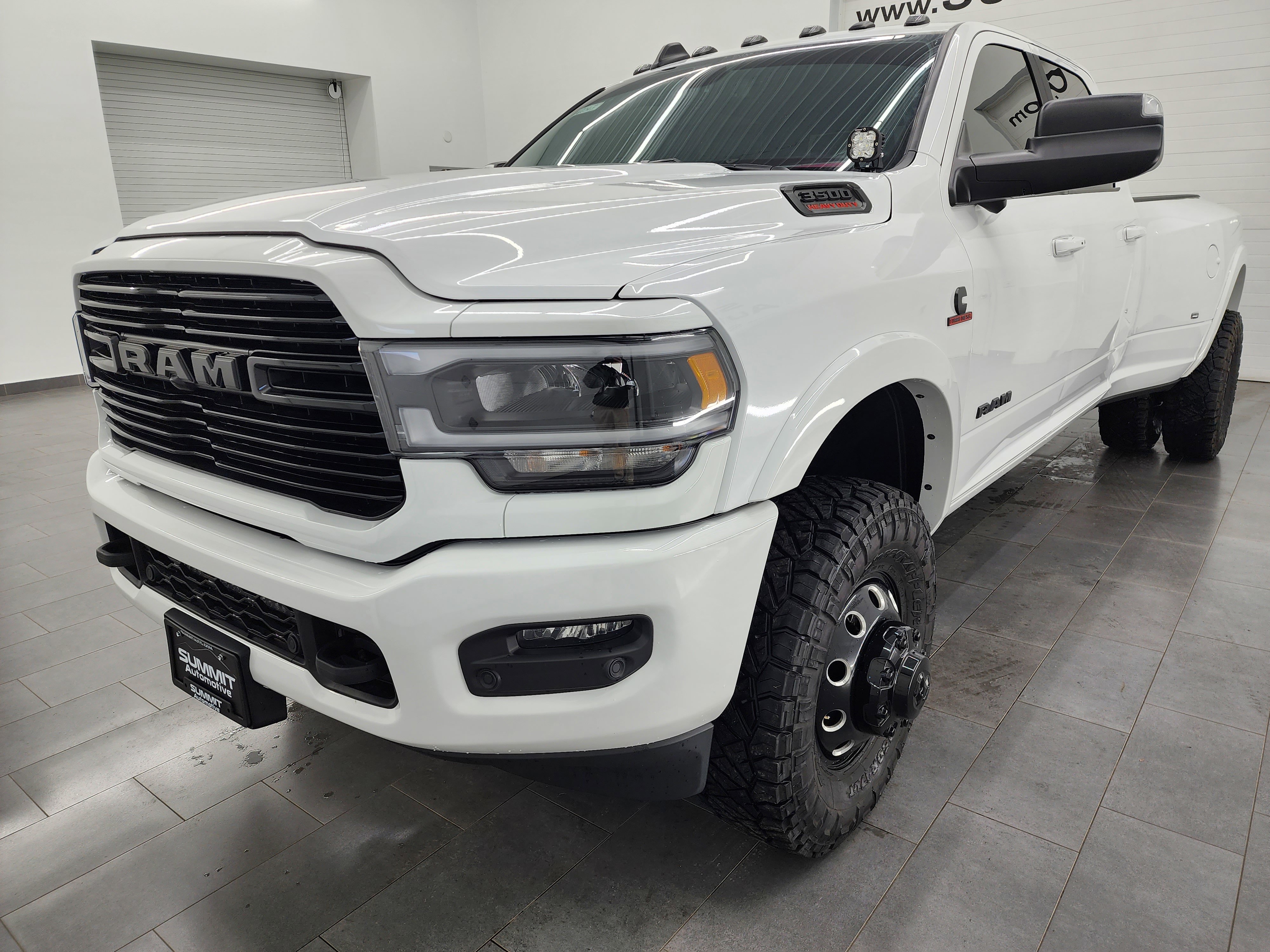 Used 2021 RAM 3500 Laramie w/ Night Edition image 7