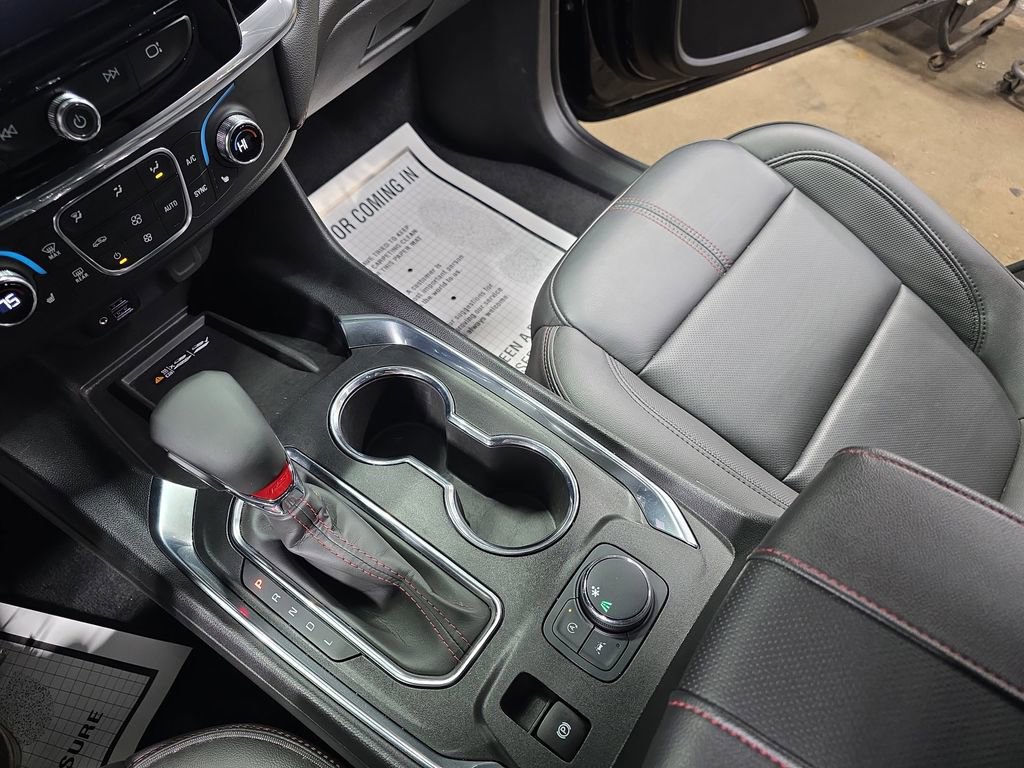 Used 2023 Chevrolet Traverse RS w/ LPO, Floor Liner Package image 28