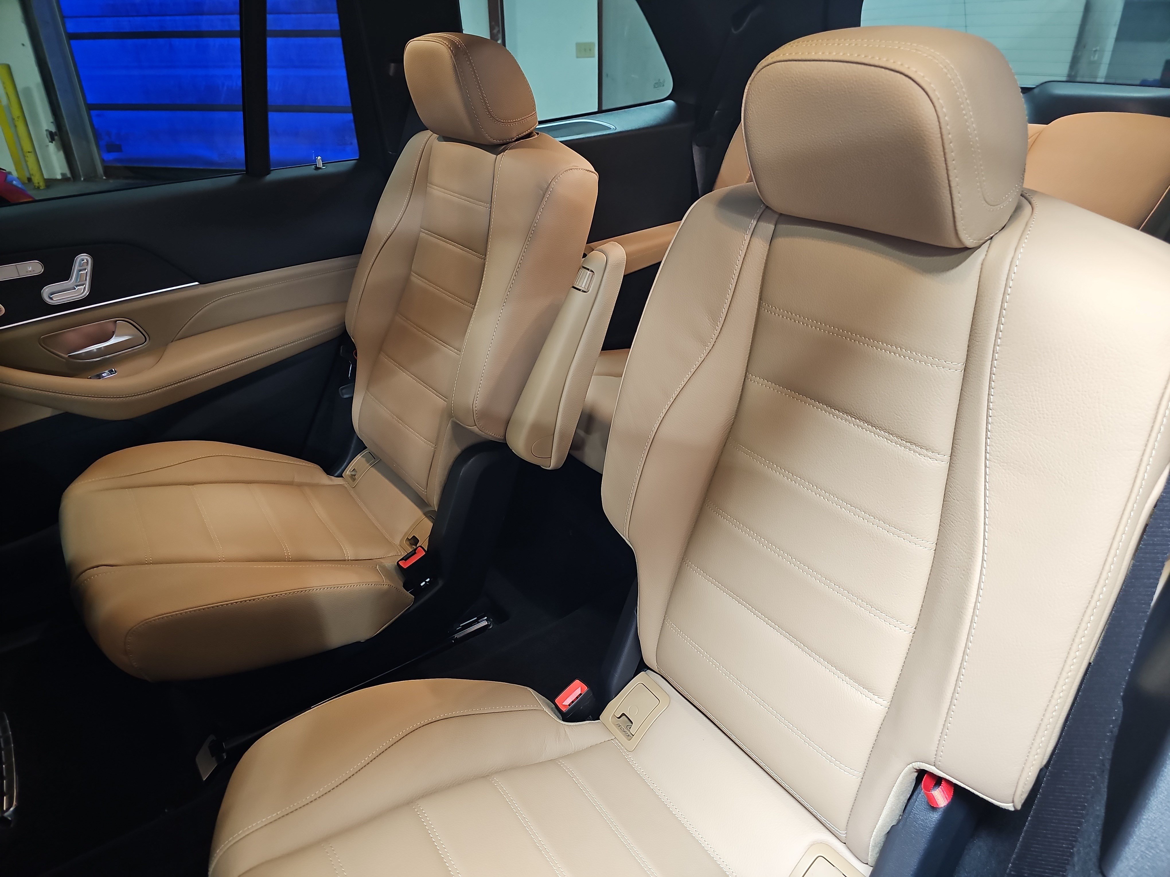New 2026 Mercedes-Benz GLS 450 4MATIC image 14