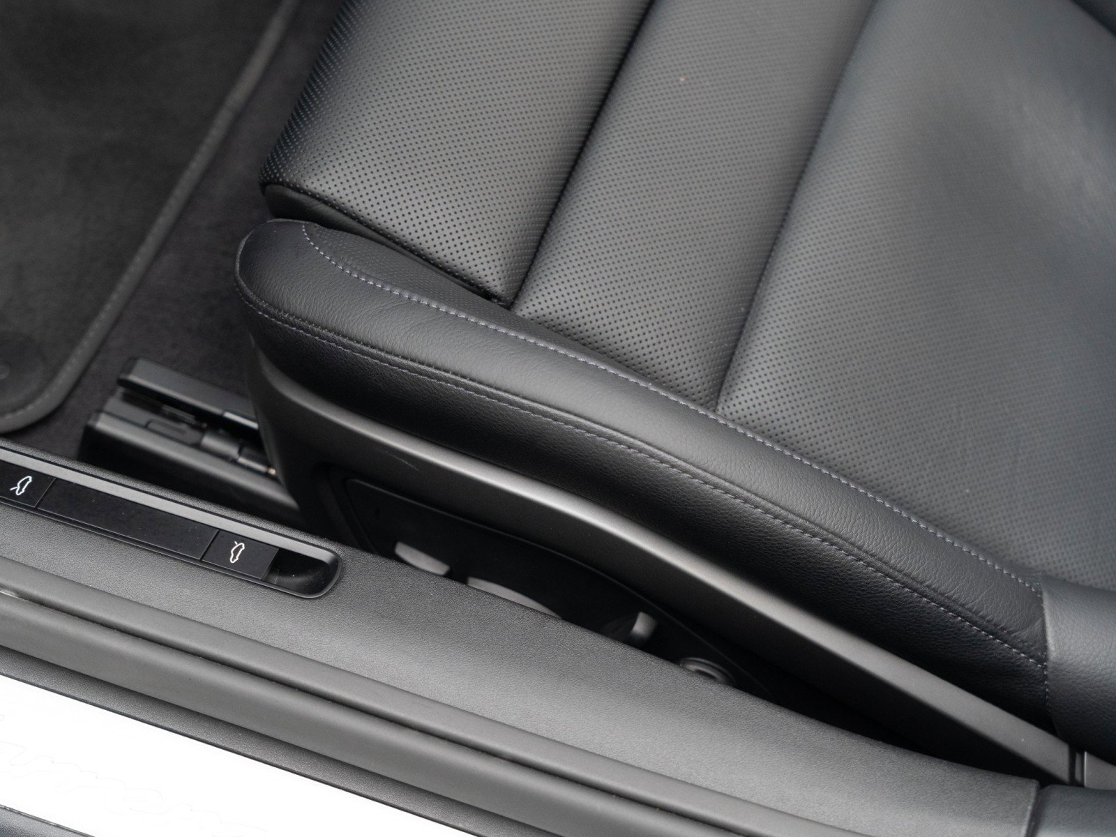 Certified 2022 Porsche 911 Carrera image 15