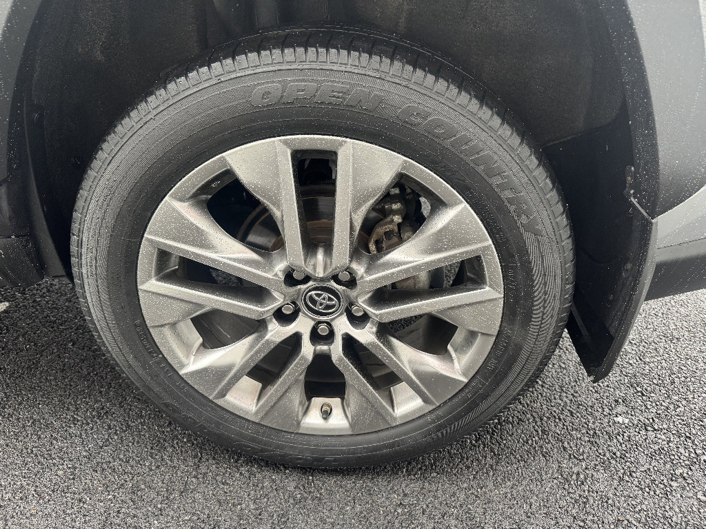 Used 2019 Toyota RAV4 XLE Premium w/ Cold Weather Package image 26