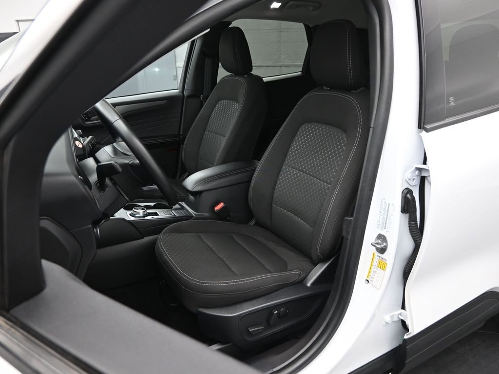 Used 2024 Ford Escape Active image 9