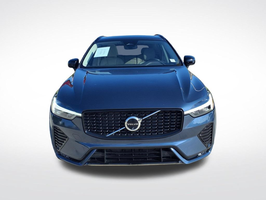 Certified 2024 Volvo XC60 B5 Plus w/ Protection Package Premier AWD/4WD image 2