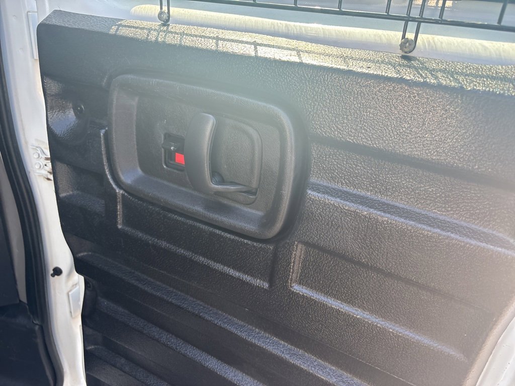 Used 2013 GMC Savana 2500 w/ Cold Climate Package image 16