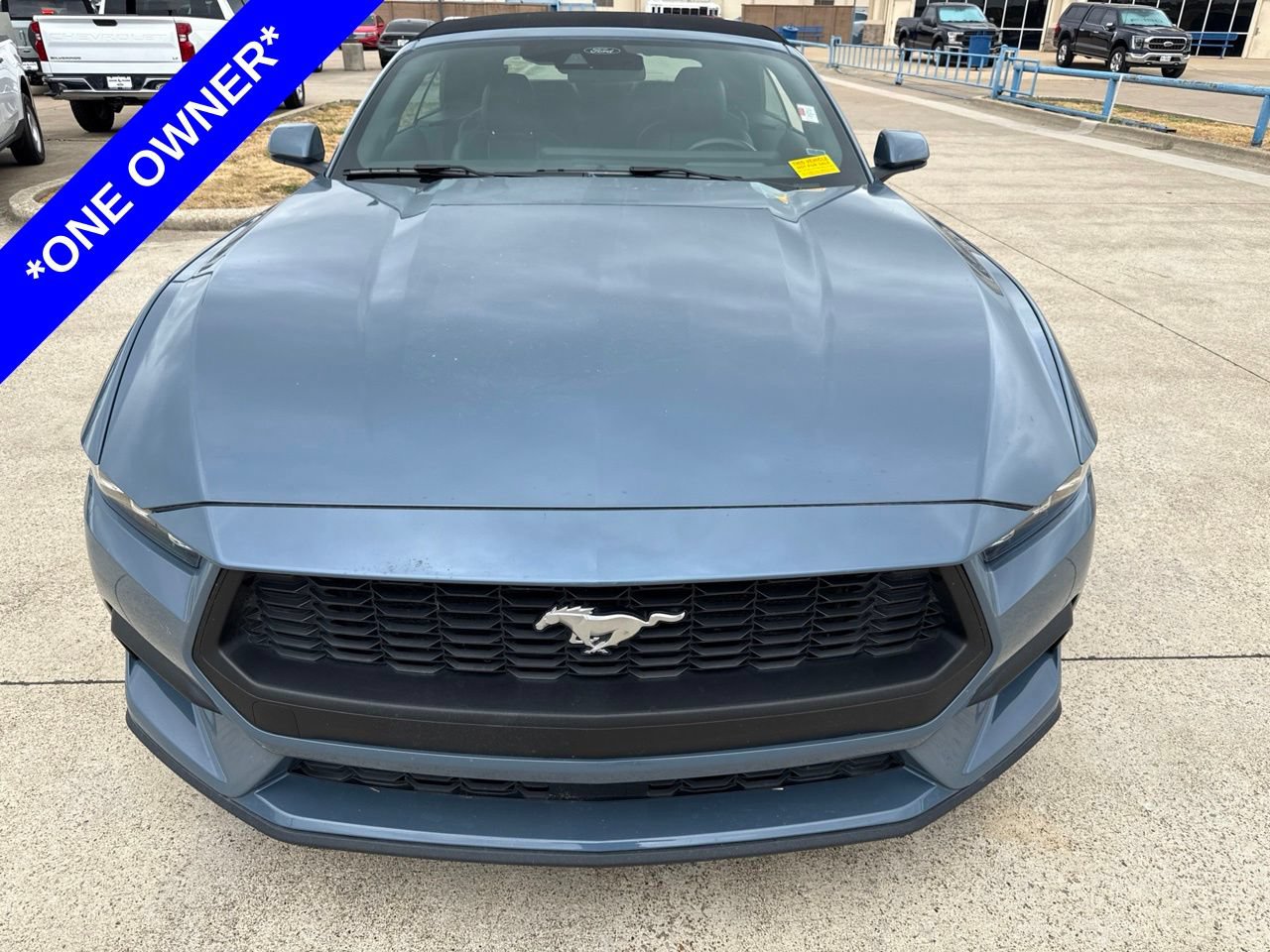 Used 2025 Ford Mustang Premium RWD image 2