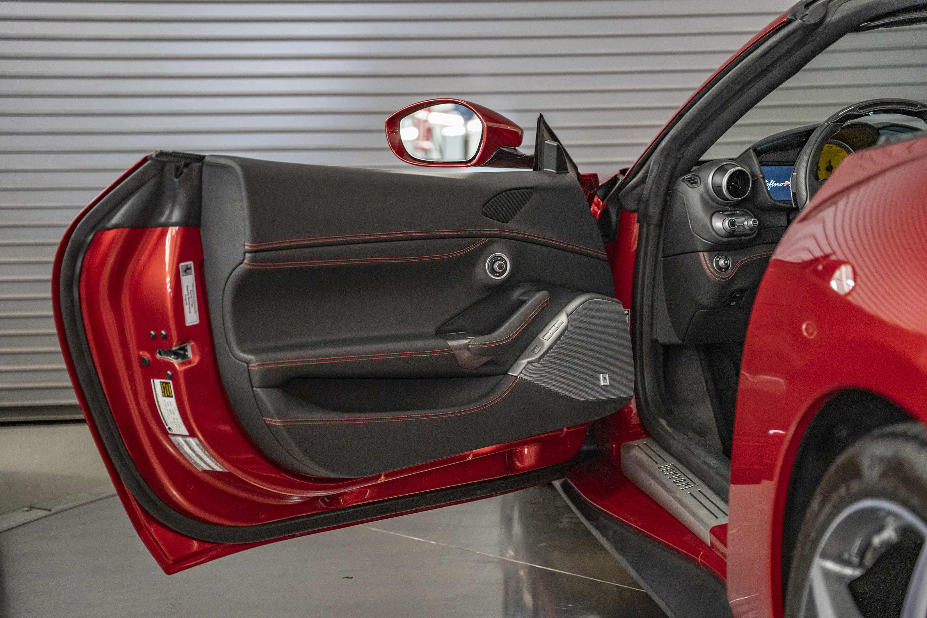 Certified 2023 Ferrari Portofino M image 28