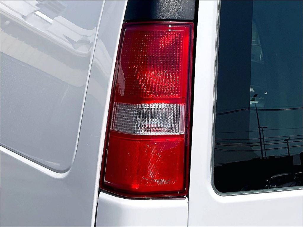 Used 2025 GMC Savana 2500 w/ Driver Convenience Package RWD image 30