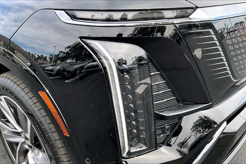 New 2026 Cadillac Vistiq Sport image 14