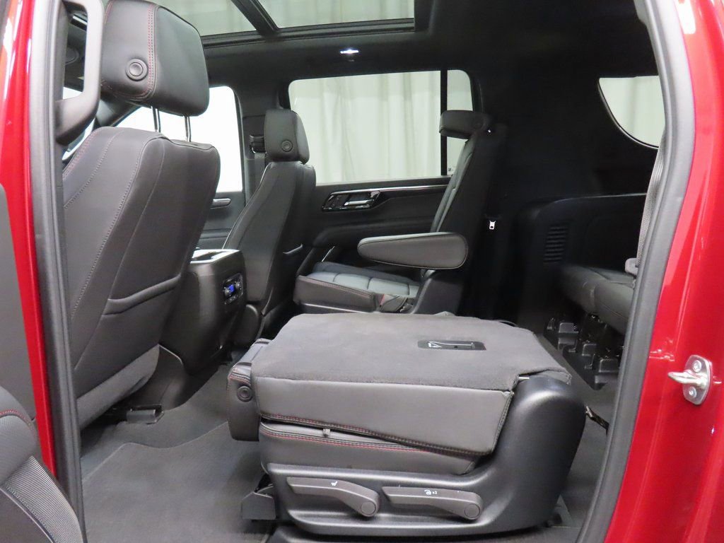 Used 2025 Chevrolet Suburban RST w/ Advanced Technology Package AWD/4WD image 54