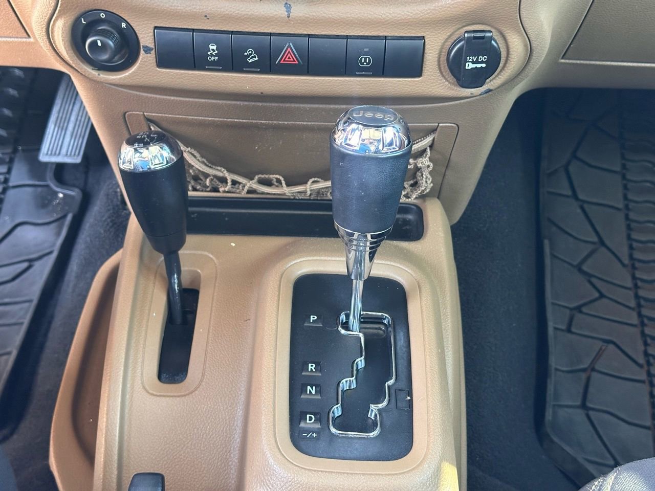 Used 2014 Jeep Wrangler Sahara w/ Connectivity Group image 25