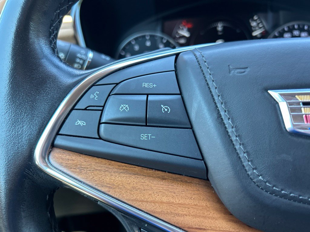 Used 2019 Cadillac XT5 Platinum AWD/4WD image 30