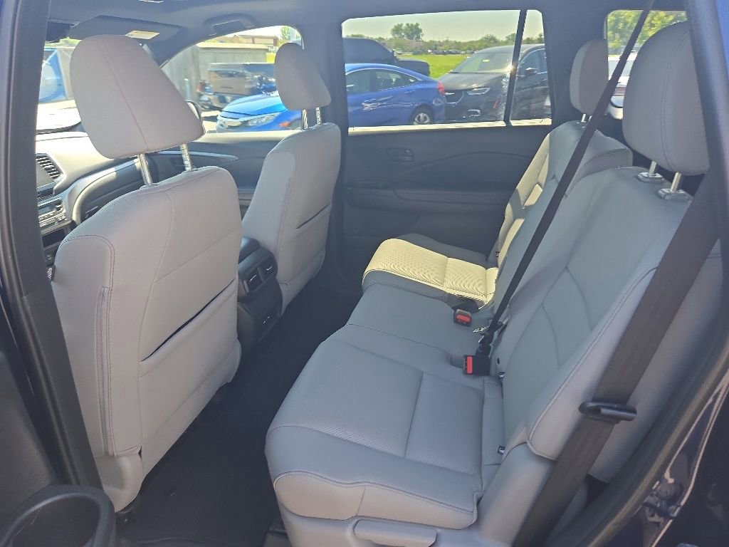 Certified 2024 Honda Passport EX-L image 26