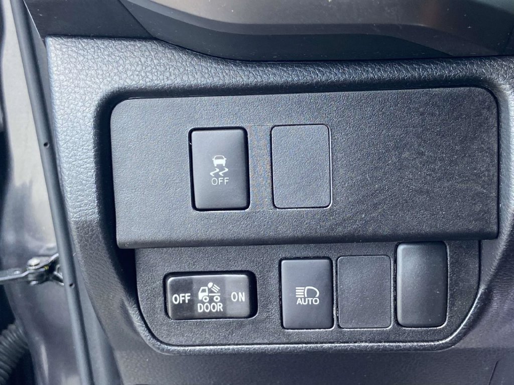 Used 2023 Toyota Tacoma SR5 RWD image 25