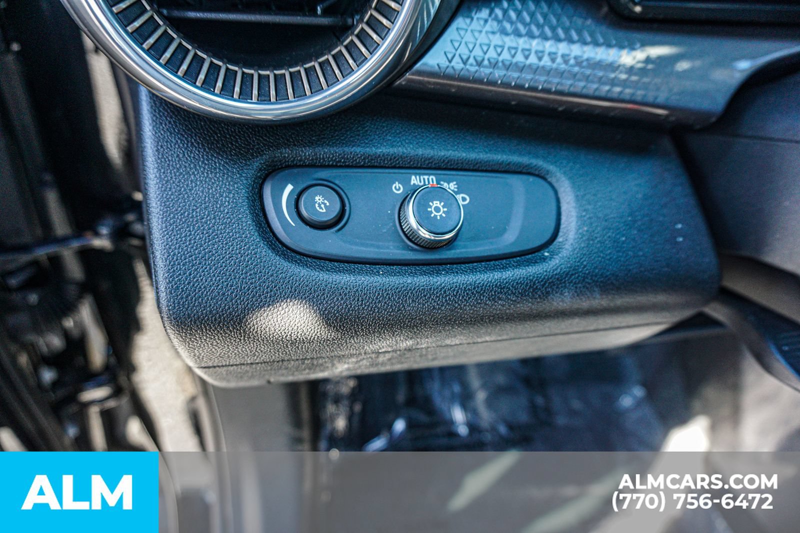 Used 2025 Chevrolet Trax ACTIV w/ Sunroof Package FWD image 36