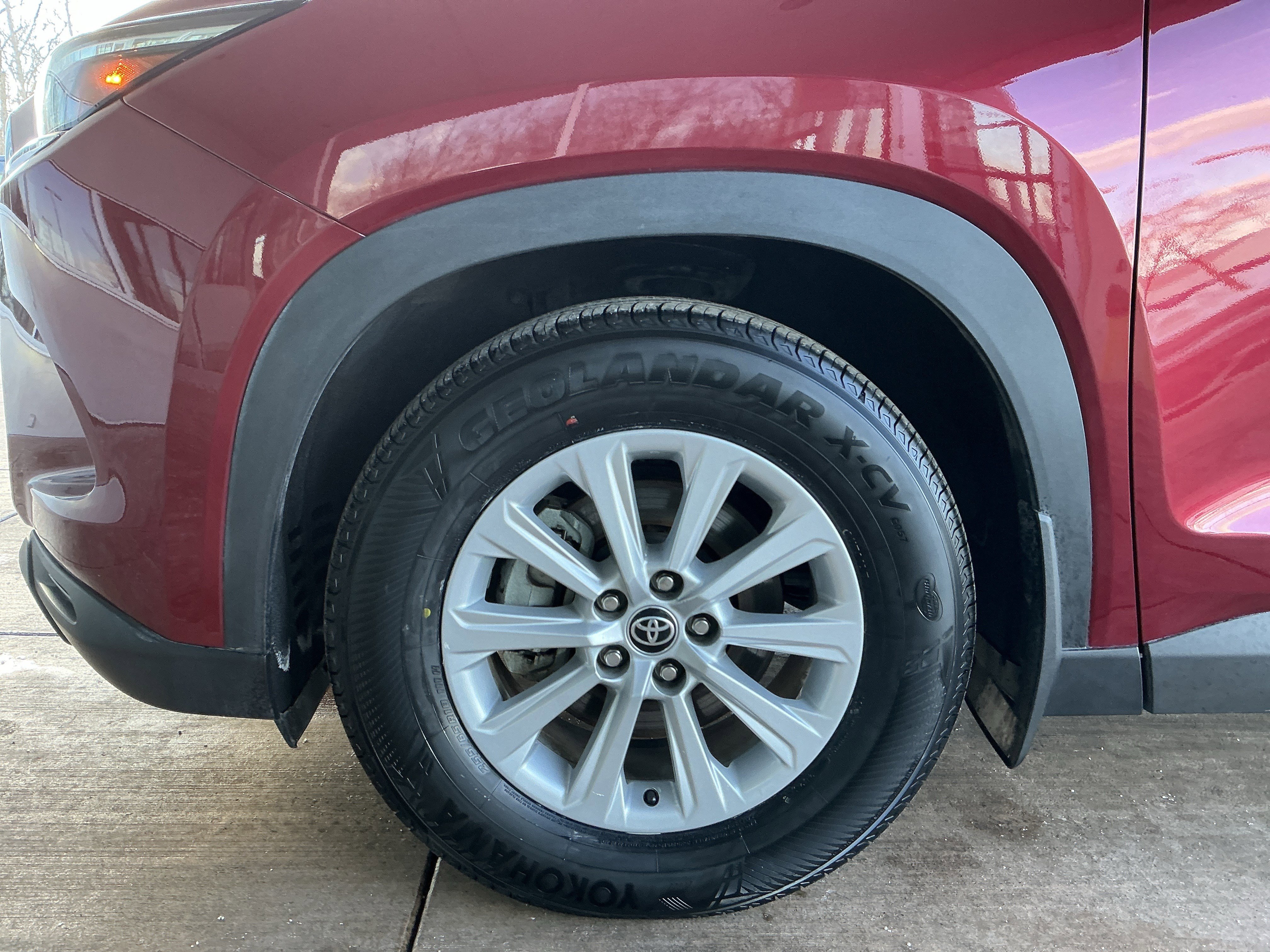 Certified 2024 Toyota Grand Highlander XLE image 25