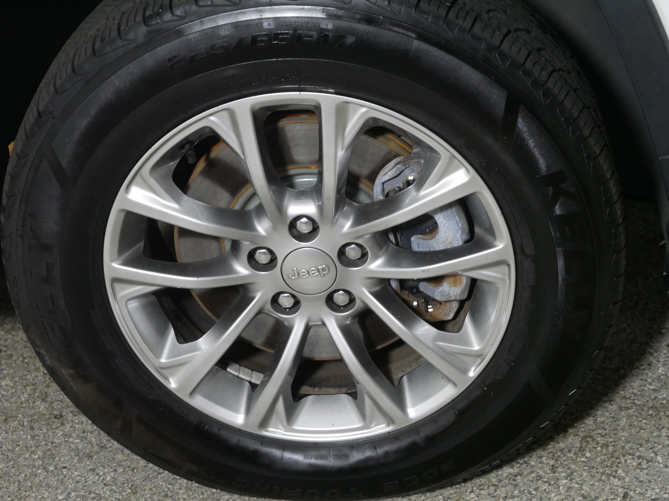 Used 2019 Jeep Cherokee Latitude Plus image 15