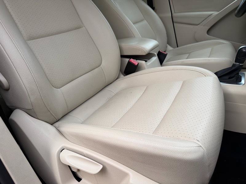 Used 2014 Volkswagen Tiguan SEL AWD/4WD image 60