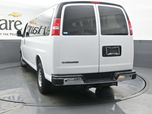 New 2025 Chevrolet Express 3500 LT w/ LT Preferred Equipment Group RWD image 15