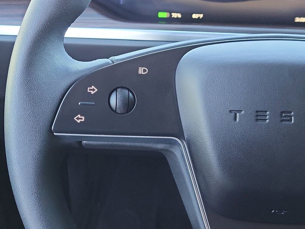 Used 2024 Tesla Model X AWD/4WD image 21