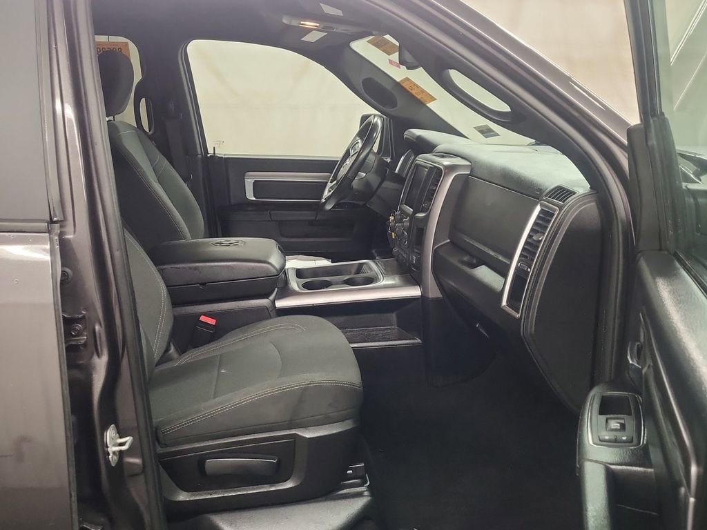 Used 2021 RAM 1500 Classic Warlock image 3