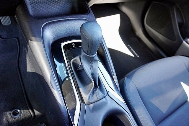 Used 2025 Toyota Corolla LE image 28