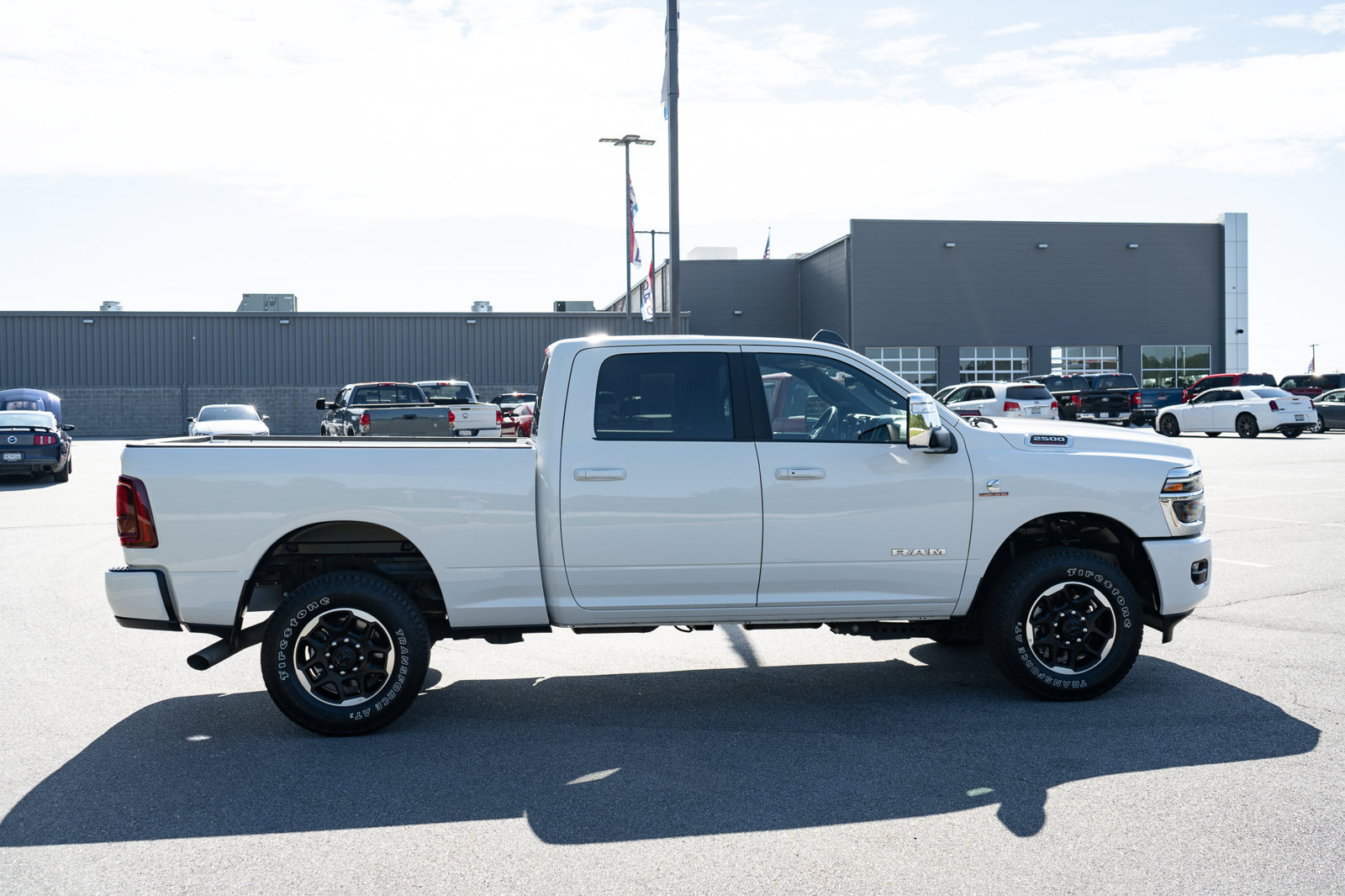 Used 2026 RAM 2500 Laramie AWD/4WD image 11