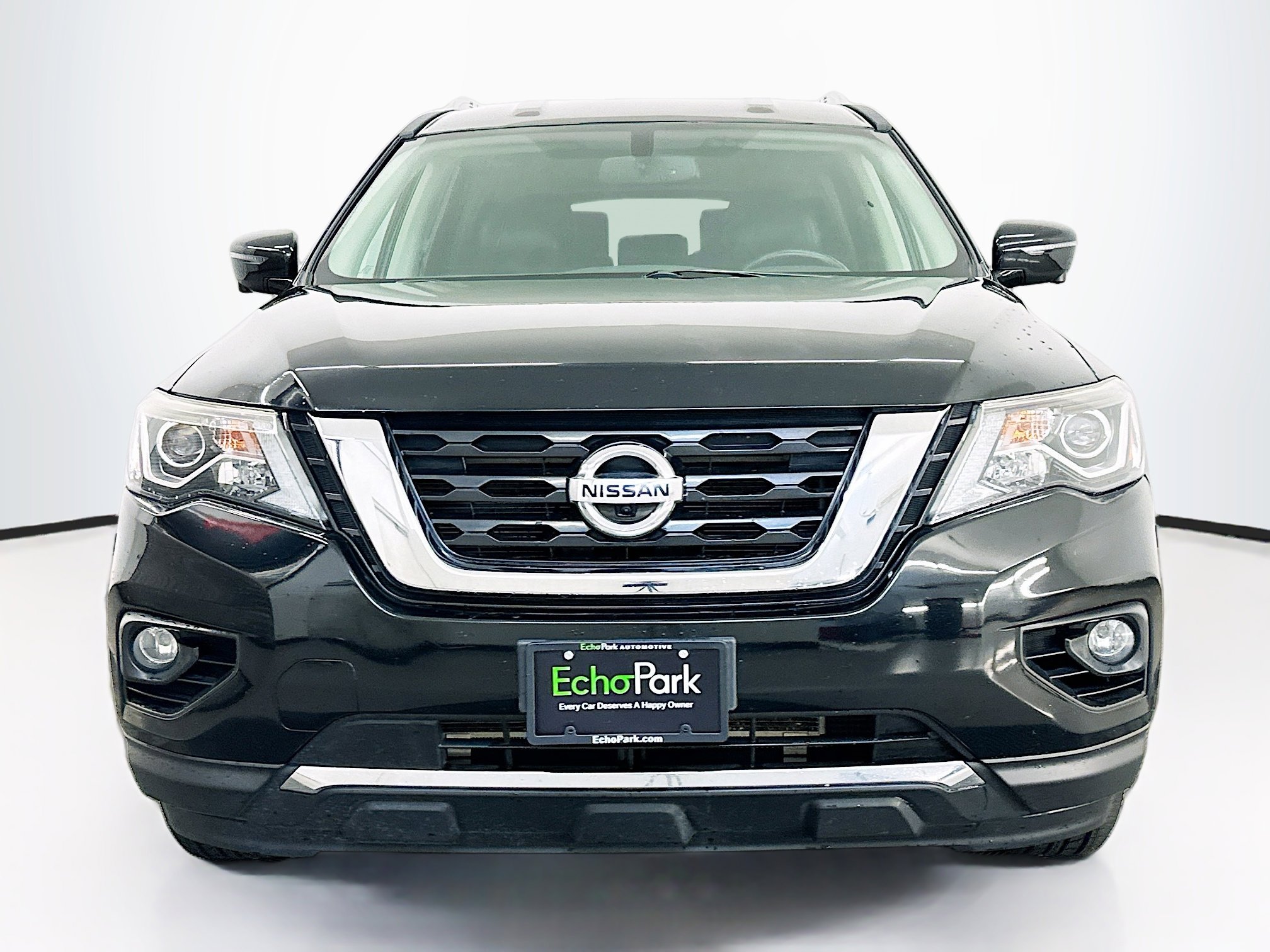 Used 2020 Nissan Pathfinder SL AWD/4WD image 2