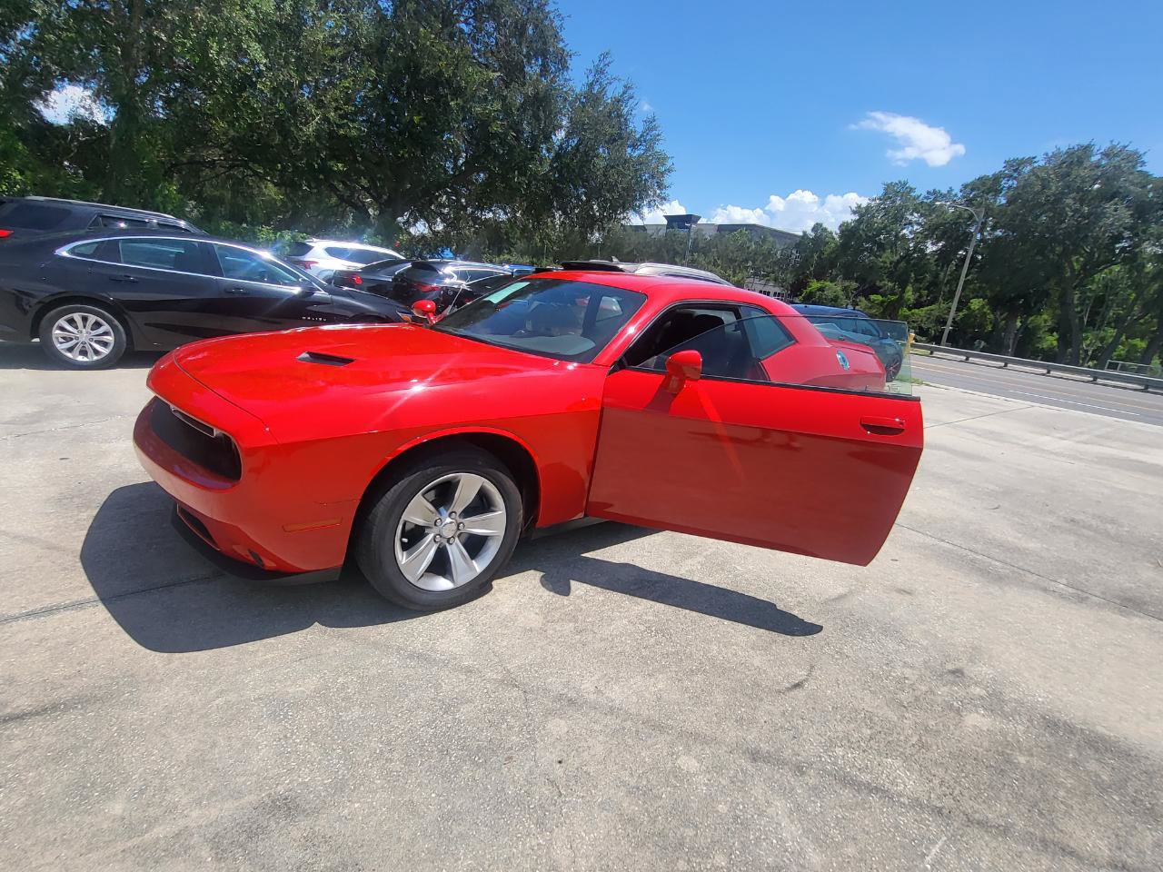 Used 2020 Dodge Challenger SXT RWD image 38