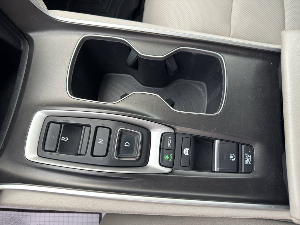 Used 2018 Honda Accord EX-L image 16