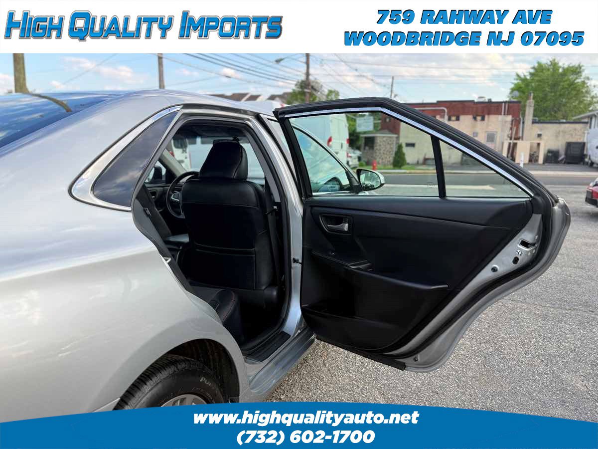 Used 2017 Toyota Camry SE FWD image 17