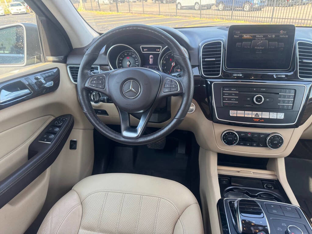 Used 2017 Mercedes-Benz GLE 350 4MATIC image 5