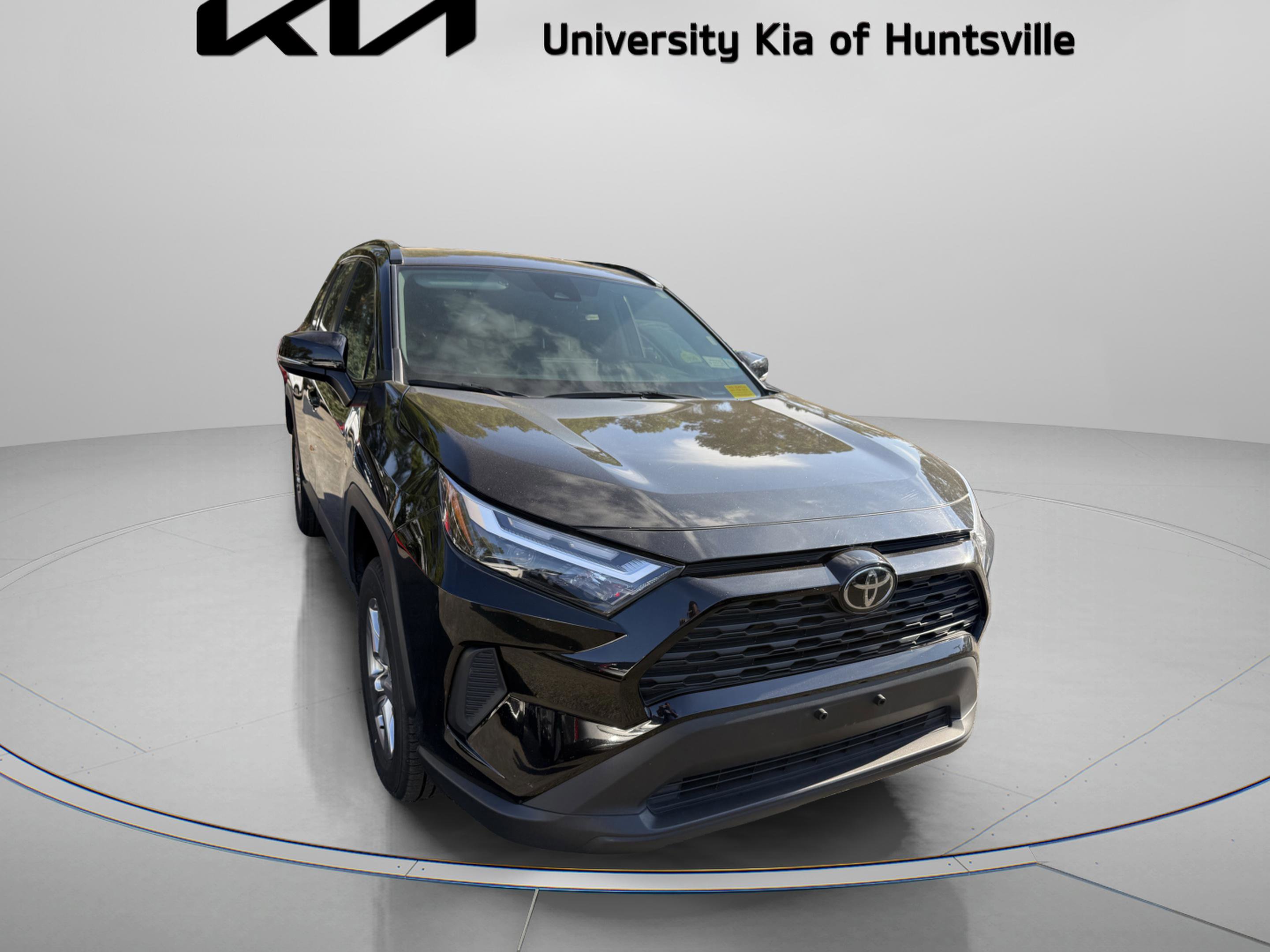 Used 2024 Toyota RAV4 XLE image 1