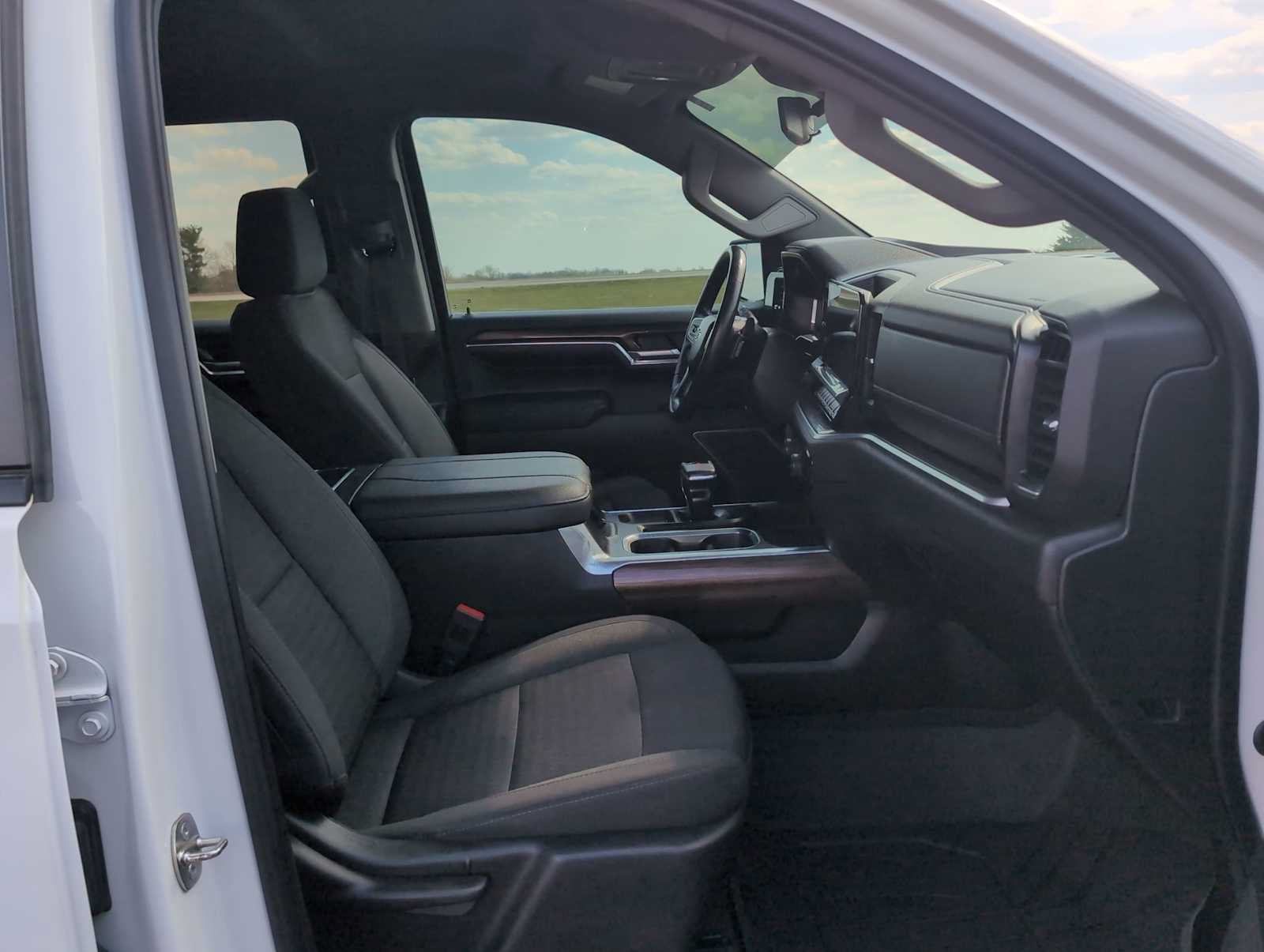 Used 2023 Chevrolet Silverado 1500 RST w/ Protection Package AWD/4WD image 37