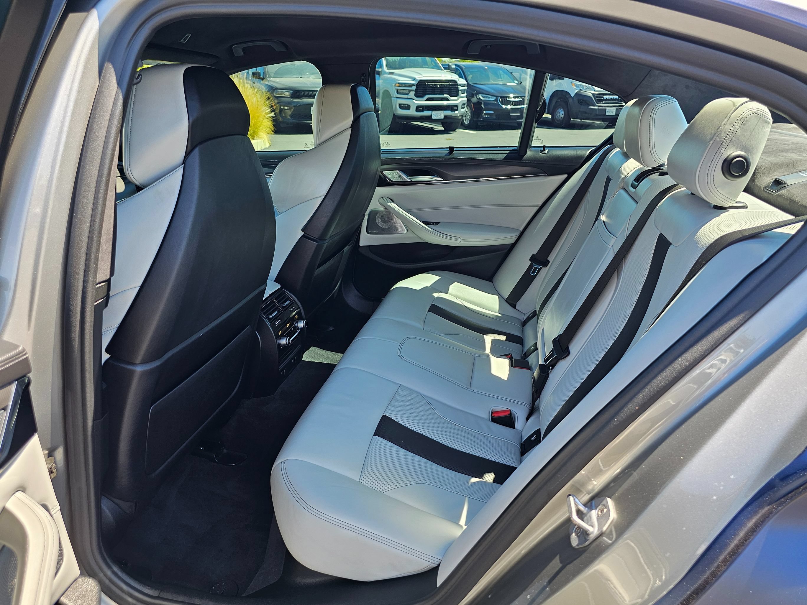 Used 2018 BMW M5 w/ Executive Package AWD/4WD image 29