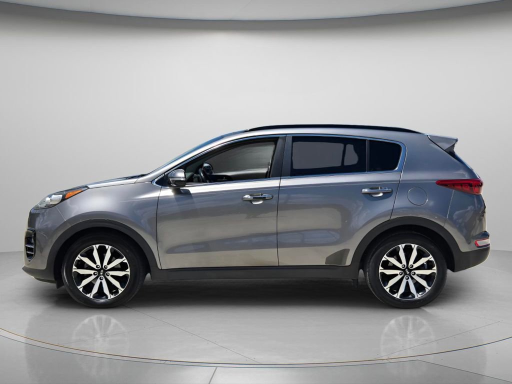 Used 2018 Kia Sportage EX w/ EX Technology Package FWD image 3
