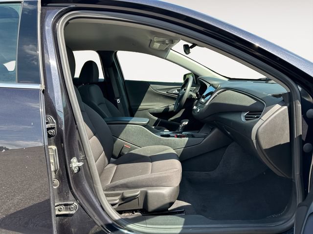 Used 2023 Chevrolet Malibu LT FWD image 15