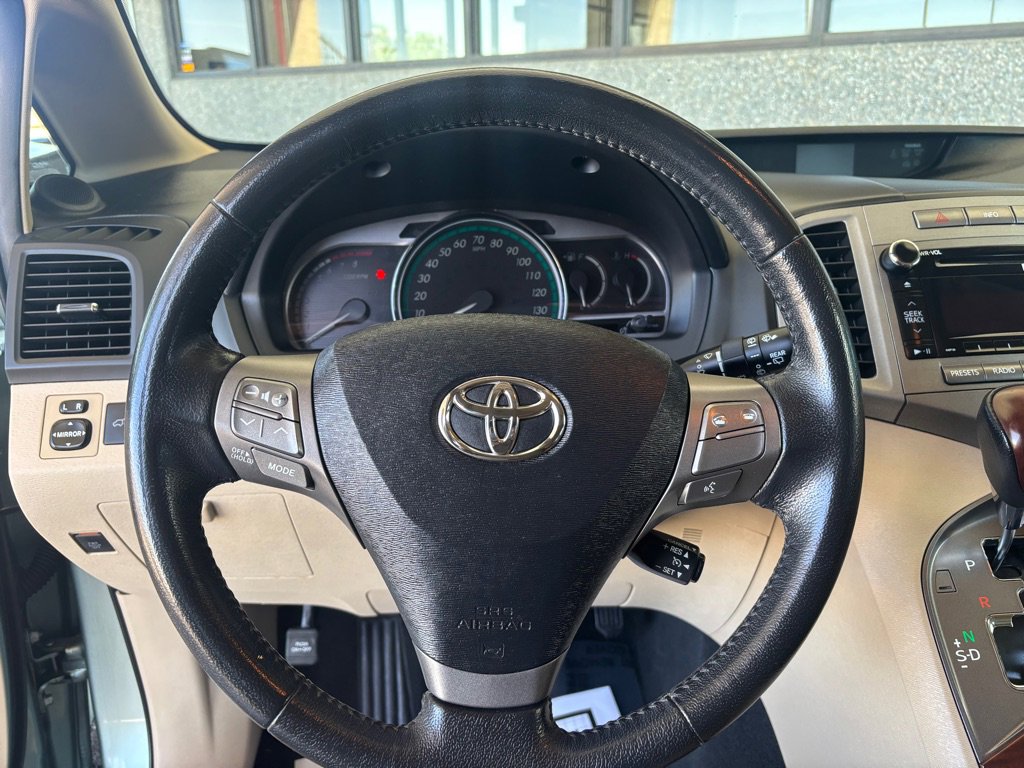 Used 2011 Toyota Venza w/ Leather Pkg FWD image 8