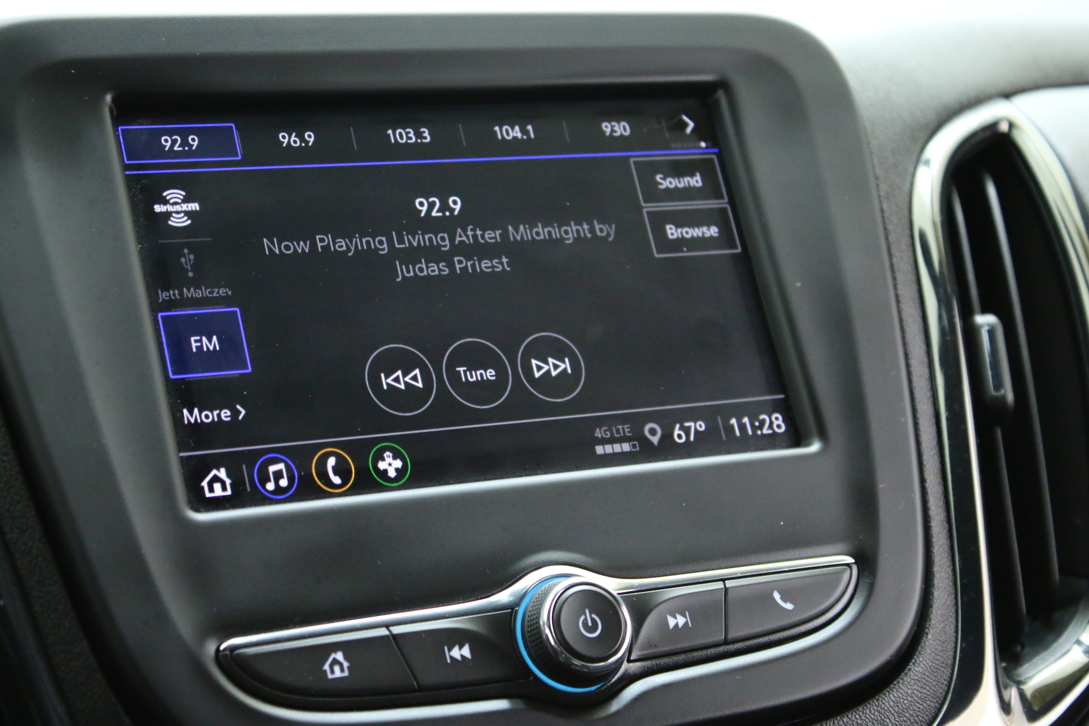 Certified 2023 Chevrolet Equinox RS AWD/4WD image 17