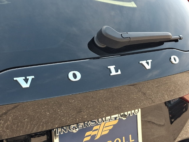 Used 2022 Volvo V60 T5 Cross Country AWD/4WD image 32