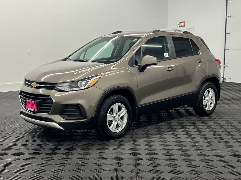 Used 2021 Chevrolet Trax LT w/ Premium Seat Package image 1