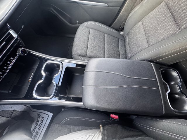 Used 2025 Chevrolet Traverse LT image 20